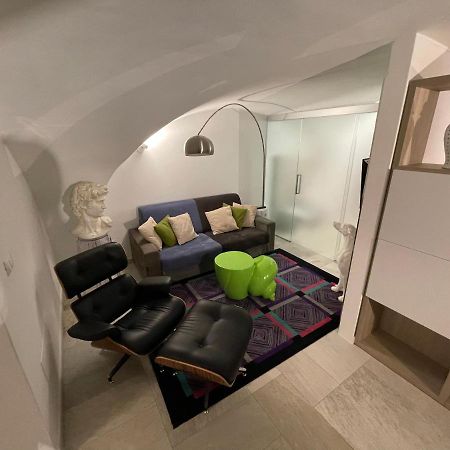 Loft “Cinema Galleria” Apartamento Bari Exterior foto