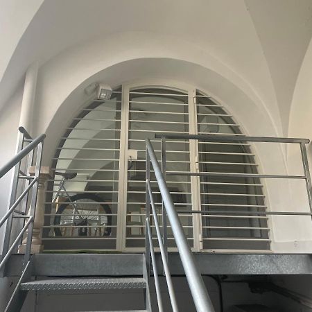 Loft “Cinema Galleria” Apartamento Bari Exterior foto